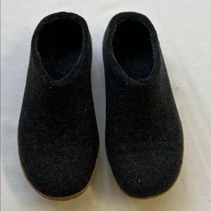 Women's Black Wool Slippers